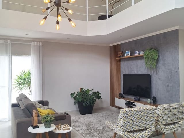 Casa com 250m² 3 quartos e 1 banheiro, à venda, no bairro Urbanova em São José dos Campos