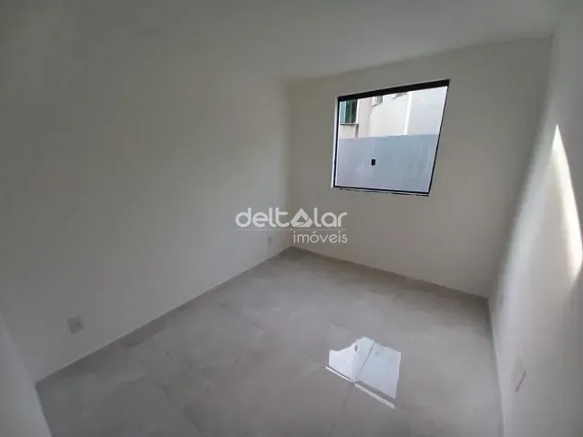 Casa com 80m² 2 quartos e 3 banheiros, à venda, no bairro Lagoinha Leblon (Venda Nova) em Belo Horizonte