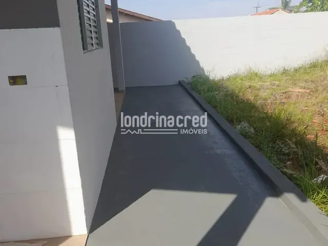 Casa com 200m² 2 quartos e 1 banheiro, à venda, no bairro Jardim Nova Esperança em Londrina