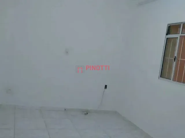 Casa 5 quartos e 3 banheiros, à venda, no bairro Vila Netuno em São Bernardo do Campo