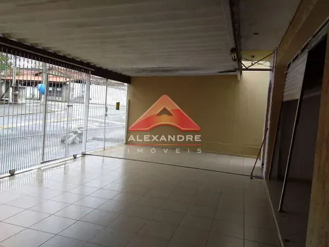 Casa com 250m² 3 quartos e 4 banheiros, à venda, no bairro Jardim da Granja em São José dos Campos