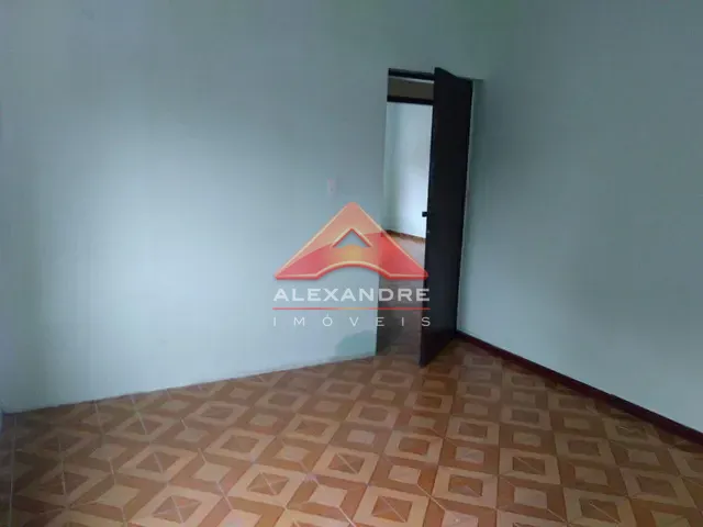 Casa com 250m² 3 quartos e 4 banheiros, à venda, no bairro Jardim da Granja em São José dos Campos