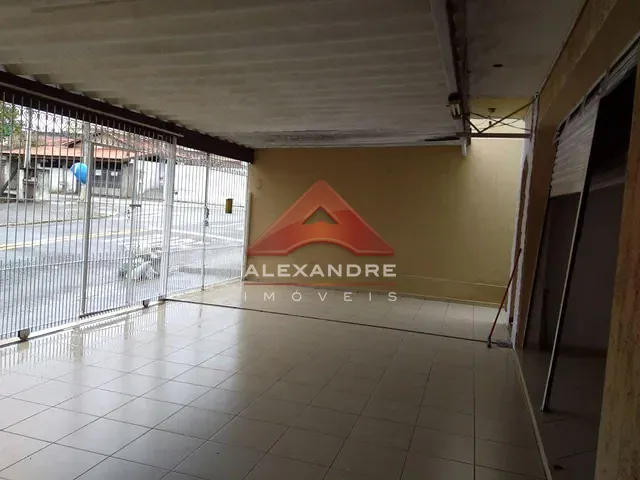 Casa com 250m² 3 quartos e 4 banheiros, à venda, no bairro Jardim da Granja em São José dos Campos