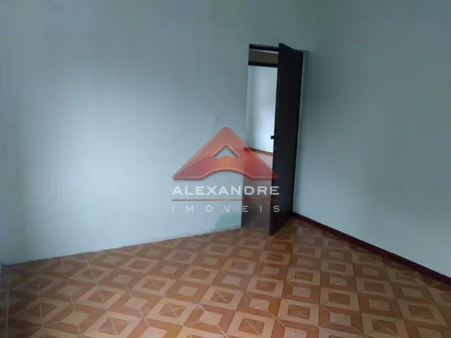 Casa com 250m² 3 quartos e 4 banheiros, à venda, no bairro Jardim da Granja em São José dos Campos