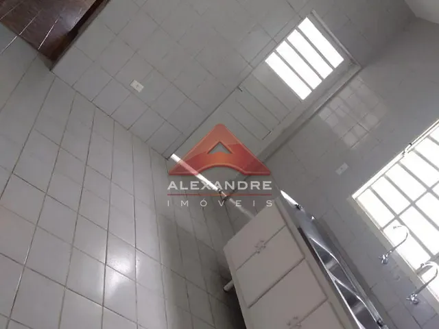 Casa com 250m² 3 quartos e 4 banheiros, à venda, no bairro Jardim da Granja em São José dos Campos