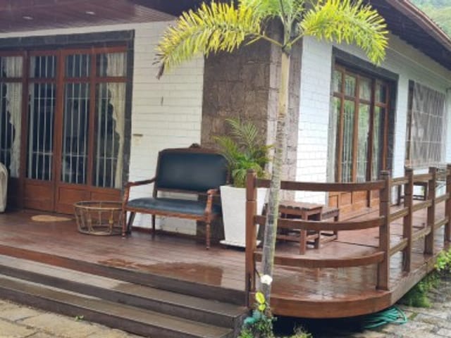 Casa à venda, no bairro Posse em Petrópolis