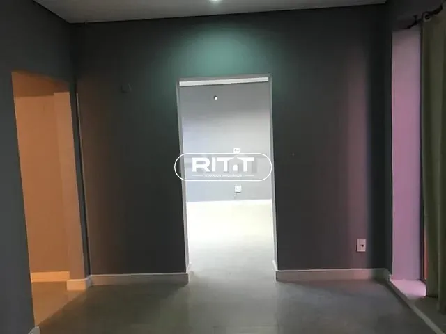 Casa com 318m² 1 quarto e 2 banheiros, à venda, no bairro Cambuí em Campinas
