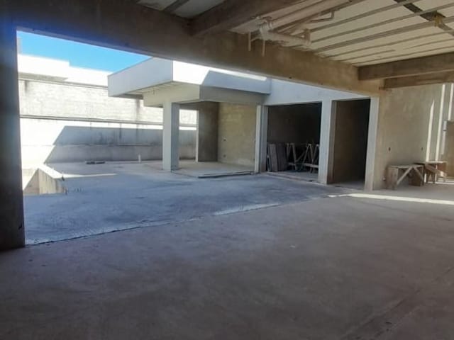 Casa com 600m² 4 quartos e 5 banheiros, à venda, no bairro Urbanova em São José dos Campos
