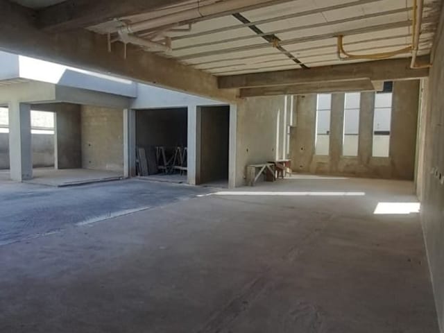 Casa com 600m² 4 quartos e 5 banheiros, à venda, no bairro Urbanova em São José dos Campos