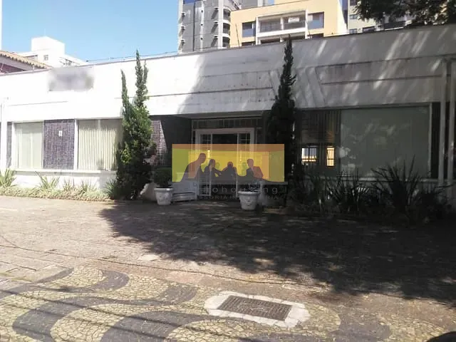 Casa com 478m², para alugar, no bairro Cambuí em Campinas
