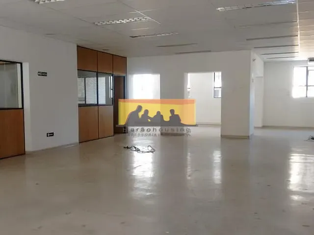 Casa com 478m², para alugar, no bairro Cambuí em Campinas