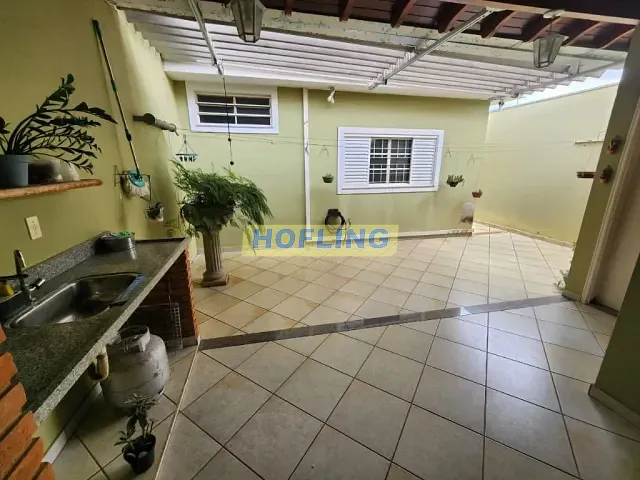 Casa com 225m² 3 quartos e 1 banheiro, à venda, no bairro Centro em Rio Claro
