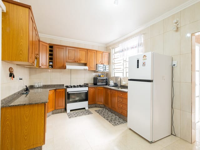Casa 3 quartos e 2 banheiros, à venda, no bairro Porto em Pelotas