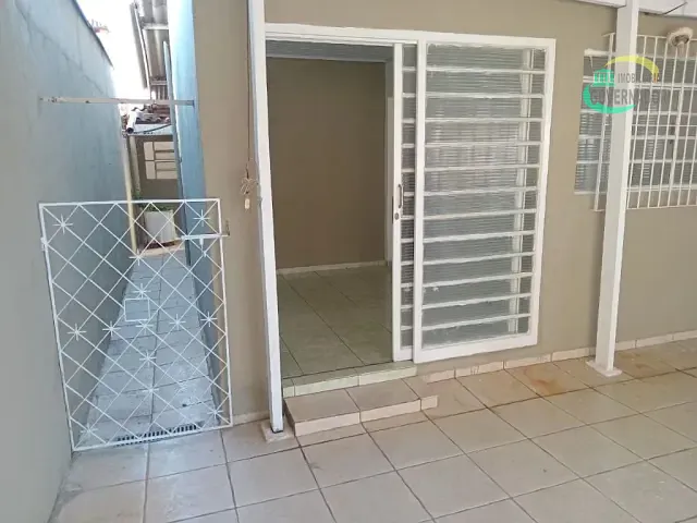 Casa com 135m² 2 quartos e 1 banheiro, à venda, no bairro Vila Castelo Branco em Campinas