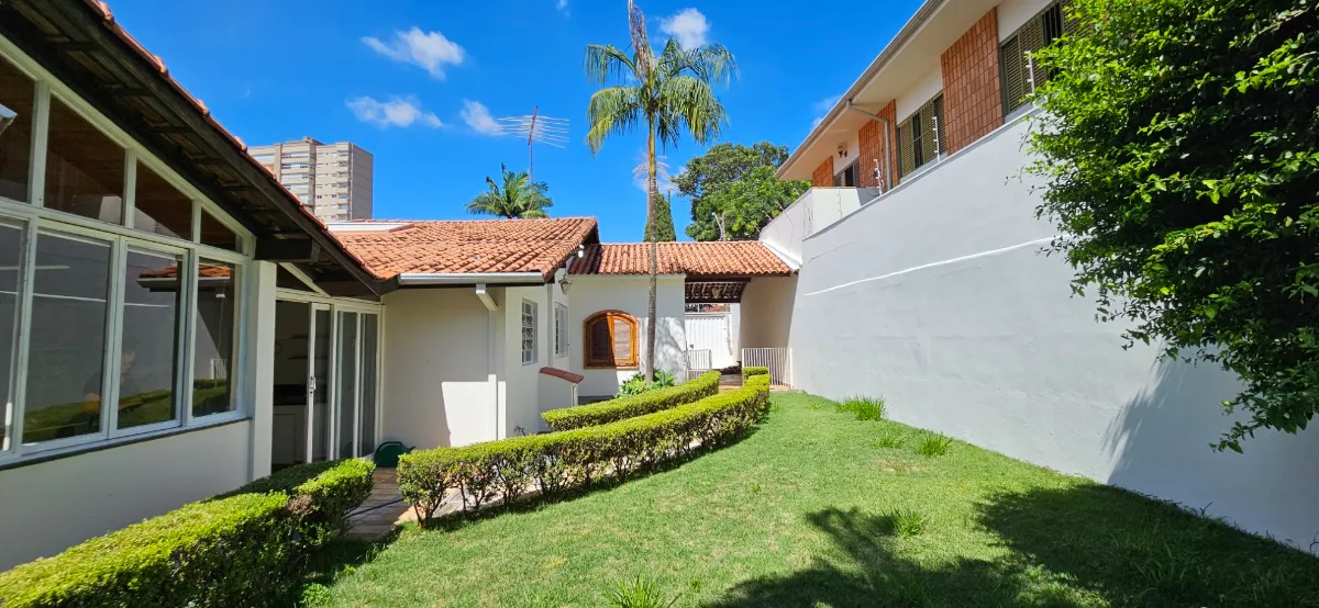 Casa para venda em Centro com 1 quarto , 181m²