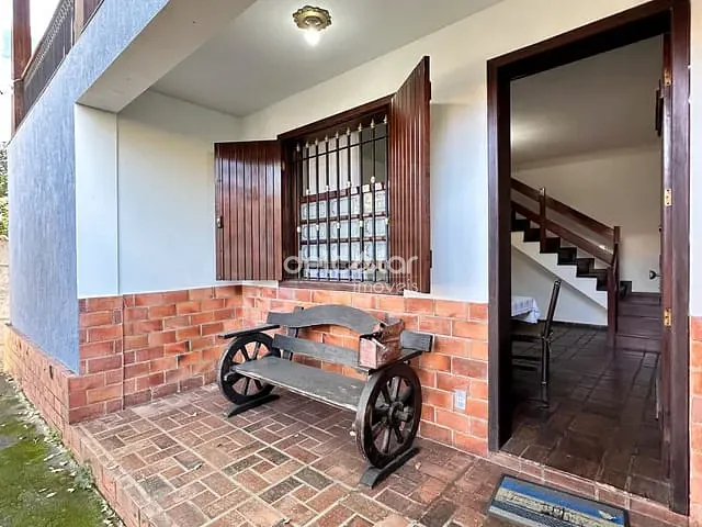 Casa com 360m² 4 quartos e 4 banheiros, à venda, no bairro Planalto em Belo Horizonte