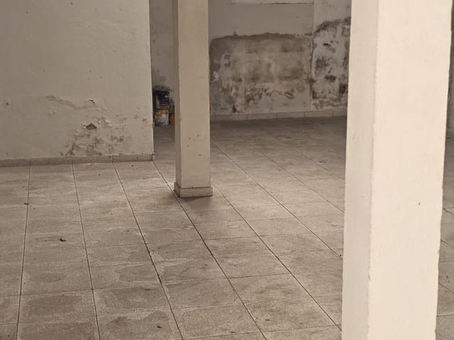 Casa 3 quartos e 2 banheiros, à venda, no bairro Centro em Aparecida