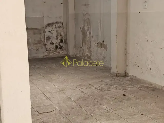 Casa 3 quartos e 2 banheiros, à venda, no bairro Centro em Aparecida