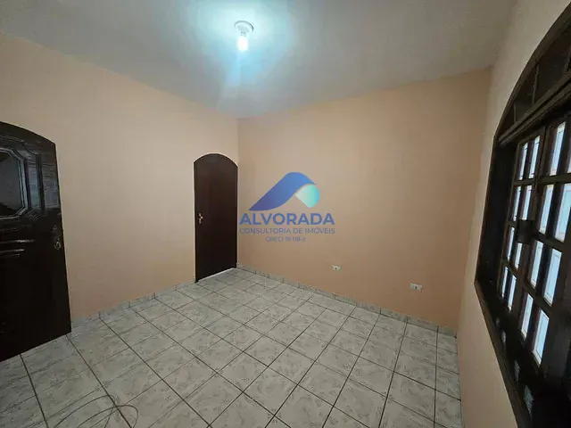 Casa 2 quartos e 1 banheiro, à venda, no bairro Bosque dos Eucaliptos em São José dos Campos