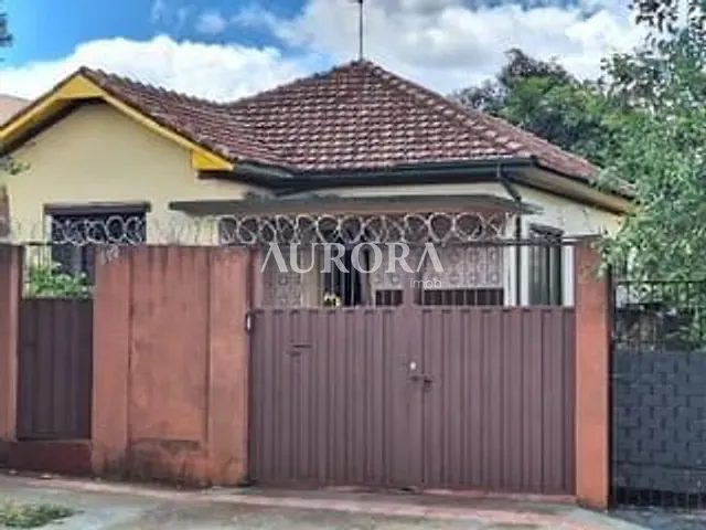Casa com 656m² 3 quartos e 1 banheiro, à venda, no bairro Centro em Londrina