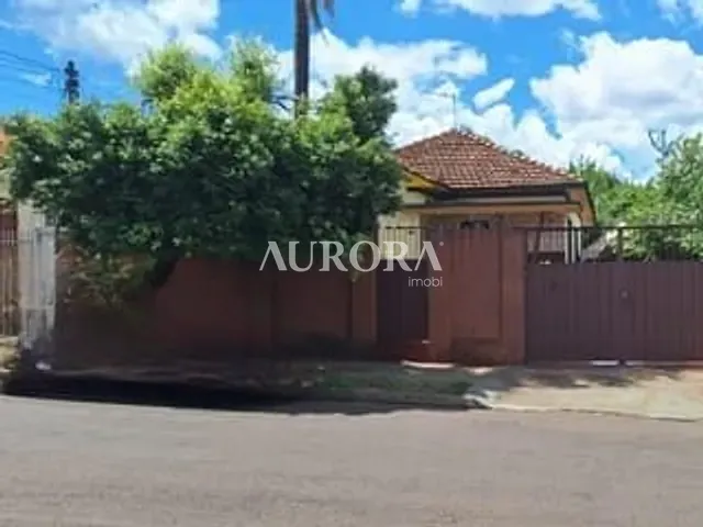 Casa com 656m² 3 quartos e 1 banheiro, à venda, no bairro Centro em Londrina