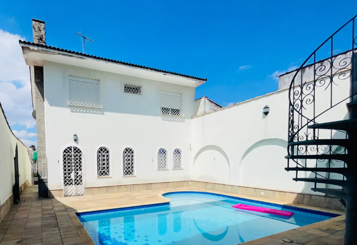 Casa para venda em Vila Lúcia com 4 quartos, sendo 4 suítes, 356m²