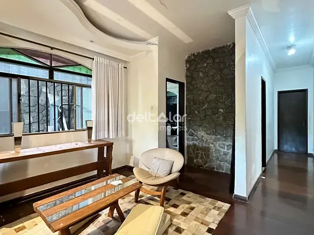 Casa com 130m² 2 quartos e 1 banheiro, para alugar, no bairro Jardim Guanabara em Belo Horizonte