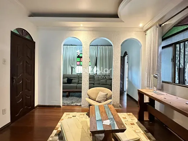 Casa com 130m² 2 quartos e 1 banheiro, para alugar, no bairro Jardim Guanabara em Belo Horizonte