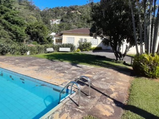 Casa com 1200m², à venda, no bairro Quitandinha em Petrópolis