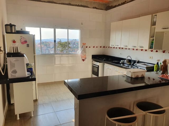 Casa com 500m² 3 quartos e 3 banheiros, à venda, no bairro Parque Monjolo em Cotia
