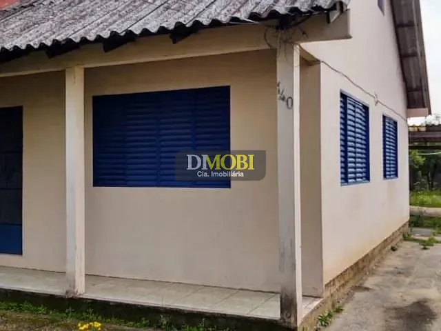 Casa com 525m² 3 quartos e 2 banheiros, à venda, no bairro Medianeira em Eldorado do Sul