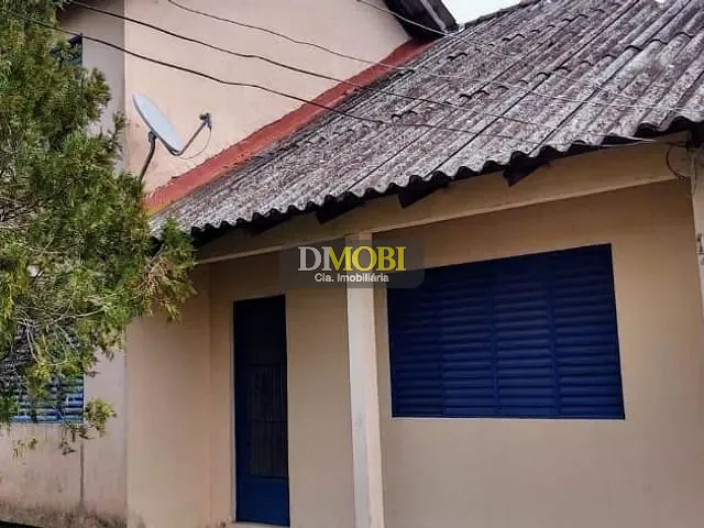 Casa com 525m² 3 quartos e 2 banheiros, à venda, no bairro Medianeira em Eldorado do Sul