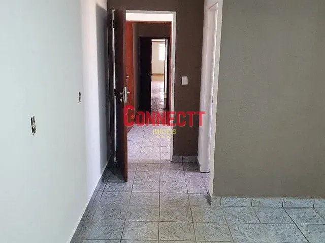 Casa com 203m² 3 quartos e 2 banheiros, à venda, no bairro Vila Tiberio em Ribeirão Preto
