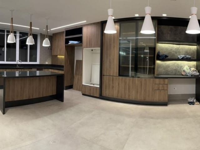 Casa com 560m² 5 quartos e 6 banheiros, à venda, no bairro Morada das Flores (Aldeia da Serra) em Santana de Parnaíba