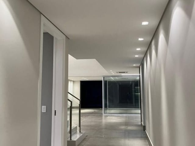 Casa com 560m² 5 quartos e 6 banheiros, à venda, no bairro Morada das Flores (Aldeia da Serra) em Santana de Parnaíba