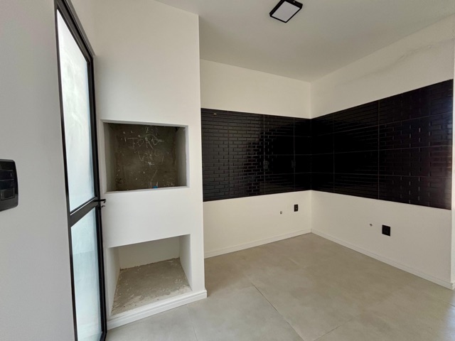 Casa com 139m² 2 quartos e 1 banheiro, à venda, no bairro Areal em Pelotas