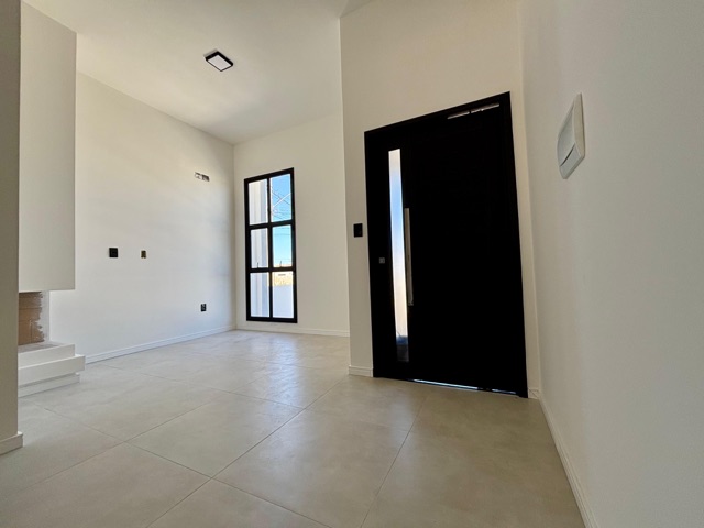 Casa com 139m² 2 quartos e 1 banheiro, à venda, no bairro Areal em Pelotas