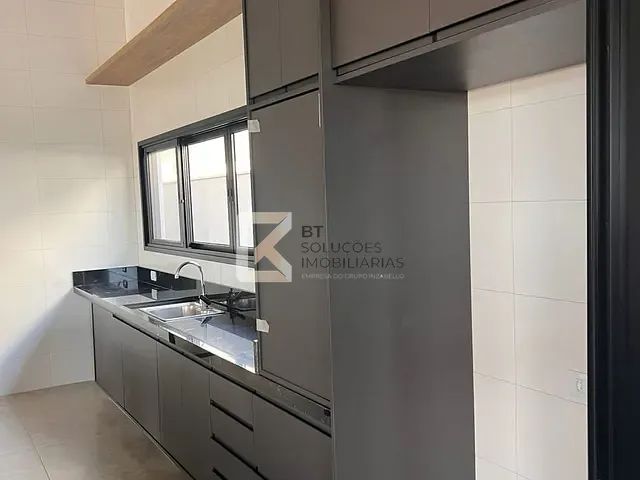 Casa com 700m² 3 quartos e 4 banheiros, à venda, no bairro Jardim Buru em Salto