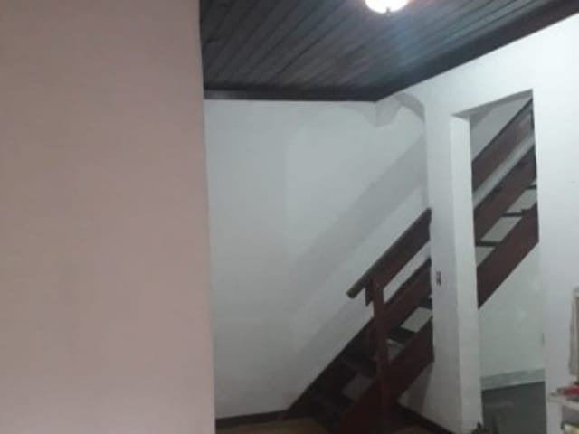 Casa 2 quartos e 2 banheiros, à venda, no bairro Cascatinha em Petrópolis