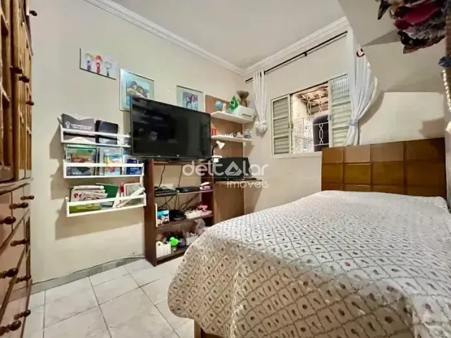 Casa com 81m² 2 quartos e 1 banheiro, à venda, no bairro Santa Amélia em Belo Horizonte
