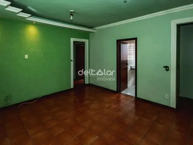 Casa com 78m² 3 quartos e 1 banheiro, para alugar, no bairro Santa Mônica em Belo Horizonte