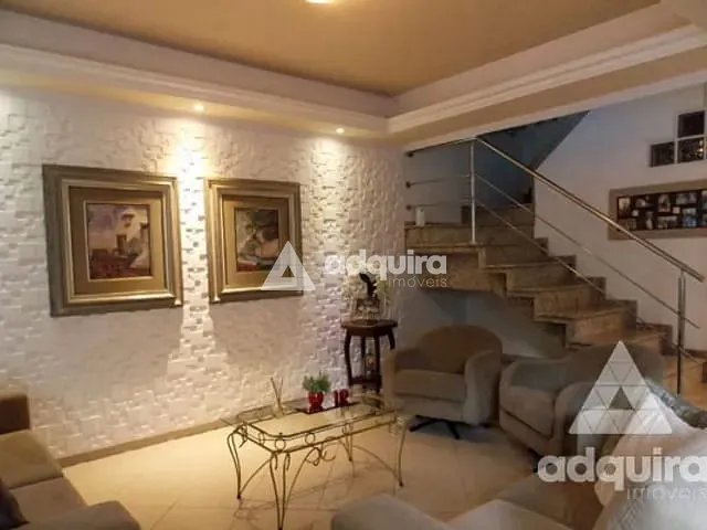 Sobrado com 213m² 3 quartos e 4 banheiros, à venda, no bairro Centro em Ponta Grossa