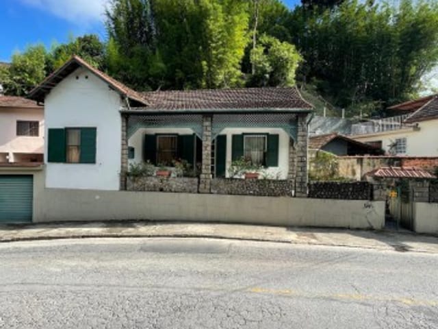 Casa para alugar, no bairro Valparaíso em Petrópolis