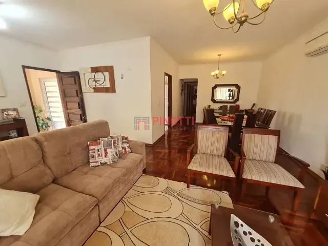 Casa 3 quartos e 2 banheiros, à venda, no bairro Jardim Nova Petrópolis em São Bernardo do Campo