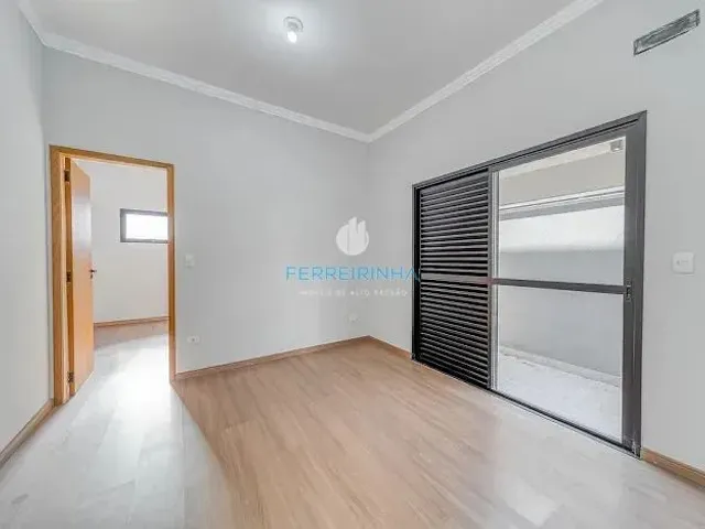 Casa com 270m² 3 quartos e 4 banheiros, à venda, no bairro Urbanova em São José Dos Campos