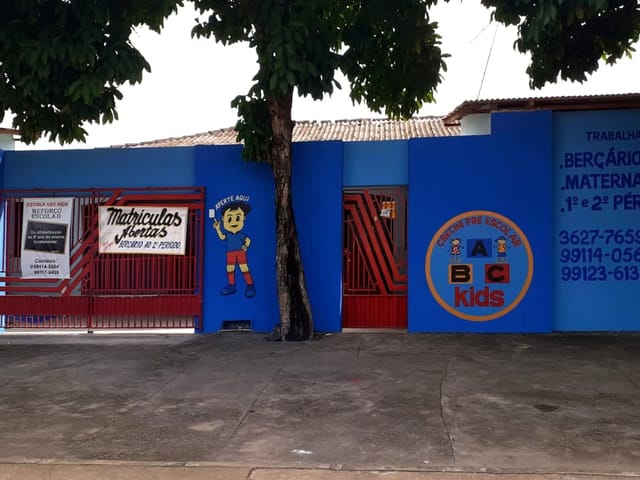 Casa com 600m² 5 quartos e 3 banheiros, à venda, no bairro Doutor Sílvio Botelho em Boa Vista