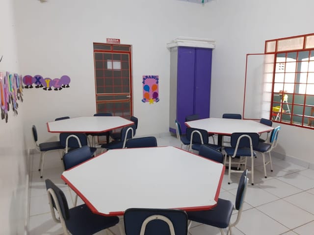 Casa com 600m² 5 quartos e 3 banheiros, à venda, no bairro Doutor Sílvio Botelho em Boa Vista