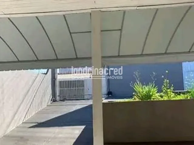 Casa com 205m² 3 quartos e 2 banheiros, à venda, no bairro João Paz em Londrina