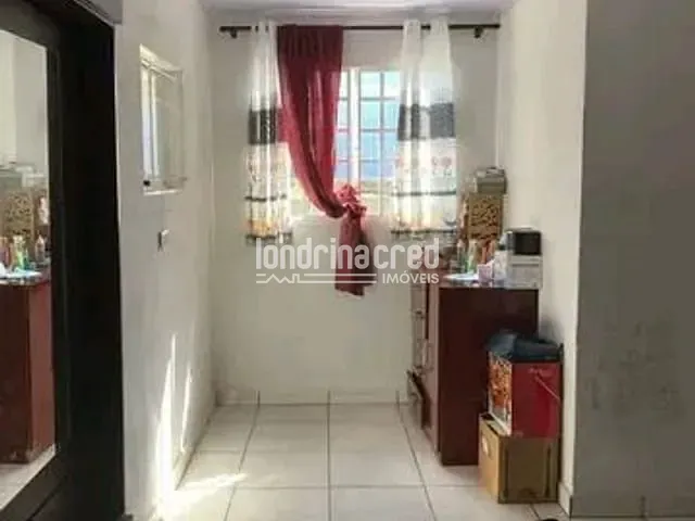Casa com 205m² 3 quartos e 2 banheiros, à venda, no bairro João Paz em Londrina