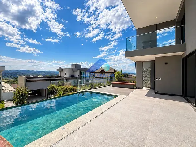 Casa com 450m² 4 quartos e 6 banheiros, à venda ou para alugar, no bairro Condomínio Residencial Jaguary em São José dos Campos